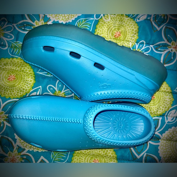 NWT BigKids Sz-4 UGG🧢Blue Sandals-Very Rugged Australian Outback Fun, So Comfy🎄 - Picture 3 of 16